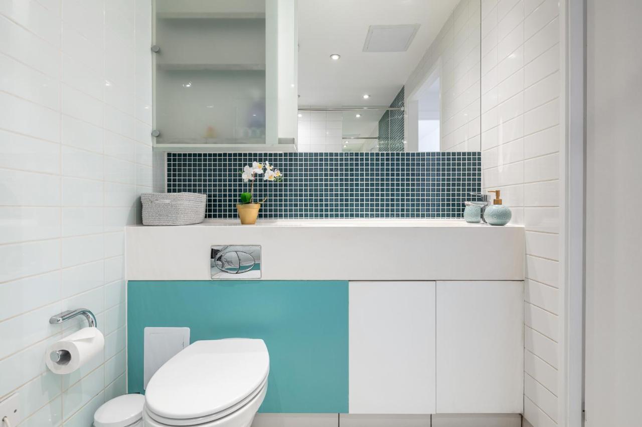 Stunning Apartment With Underground Parking! Londres Extérieur photo