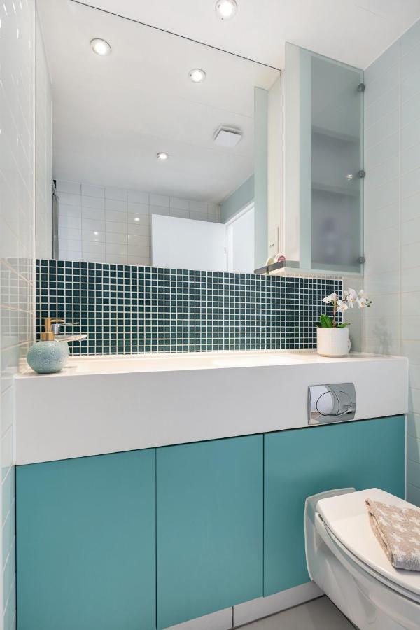 Stunning Apartment With Underground Parking! Londres Extérieur photo
